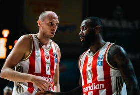 Zvezda gostuje Feneru kad je klupa važnija od parketa